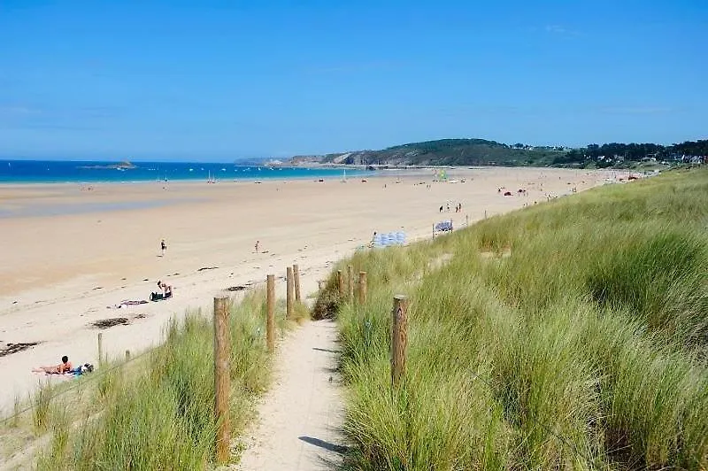 Apartmán 104 - Studio, Dans Une Residence Les Pieds Dans L'Eau A Sables D'Or Les Pins